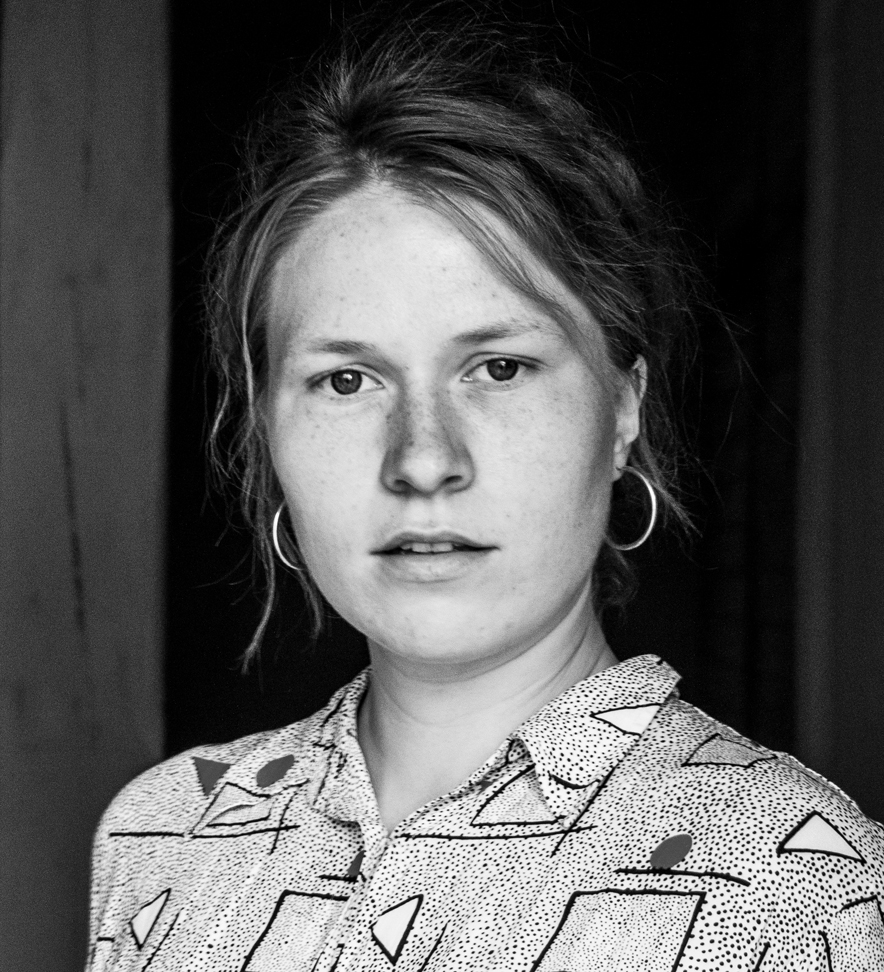 Leonie Wild Loenie Wild, Regieassistenz im Sommertheater Dessau-Rosslau