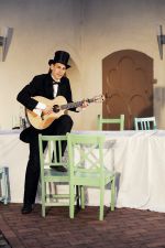 Mathias Hainke
Foto ©Jenny Fitz Der Schauspieler Mathias Hainke in "Peer Gynt" des Sommertheaters Dessau-Rosslau auf der Wasserburg Rosslau