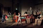 Elisabeth Taraba, Karl Neukauf, Mora Thurow, Jona Hansen, Jacob Meinecke
Foto: ©Jenny Fitz Die Schauspieler Elisabeth Taraba, Mora Thurow, Jona Hansen, Jacob Meinecke und der Musiker Karl Neukauf in "Was ihr Wollt" im Sommertheater Dessau Rosslau